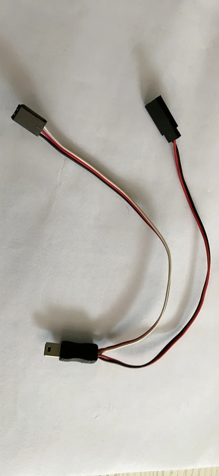 FPV AVミニUSB出力ケーブル電源（JR Futabaサ - Composite Rca Cable のレビューと価格