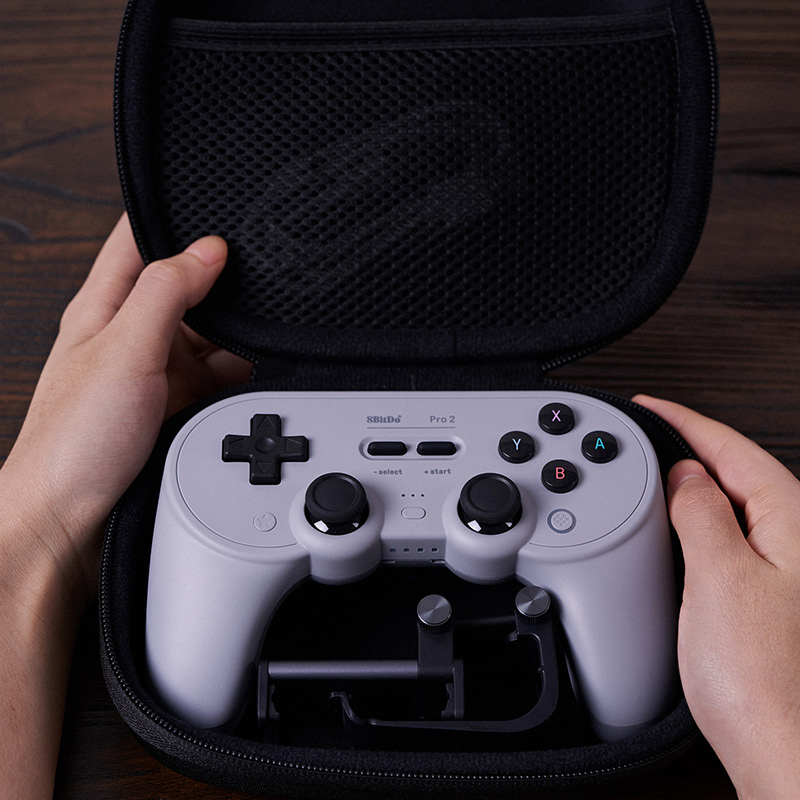 8Bitdo クラシックコントローラートラベルケースハードシ - Retro Gaming Xbox One のレビューと価格